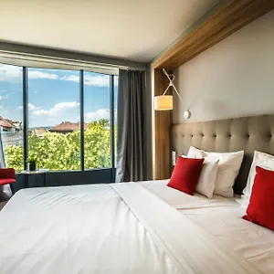 Up Otel